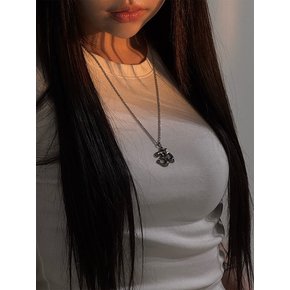 Omme Necklace
