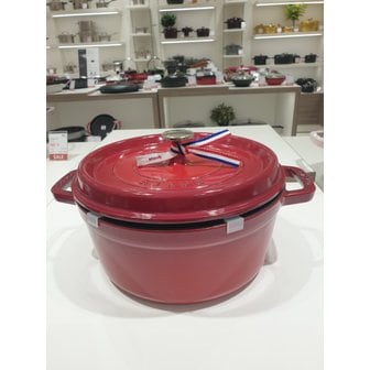 스타우브 [시흥점] [스크레치] 원형 꼬꼬떼 24cm 체리(ST102406)