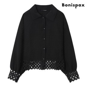 엠보 카라 레이스 펀칭 블라우스 (XP1BA017L0)