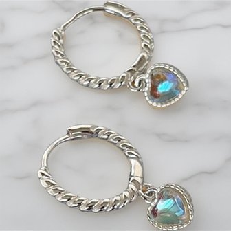  [옷자락] 여성 트위스트 라인 오팔 하트 귀걸이