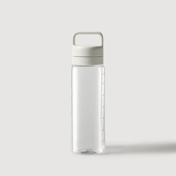 거름망이 있는 손잡이 트라이탄 물병 750ml 화이트 J70N904078800