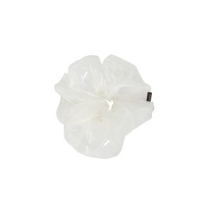 baby ribbon scrunchie_ivory