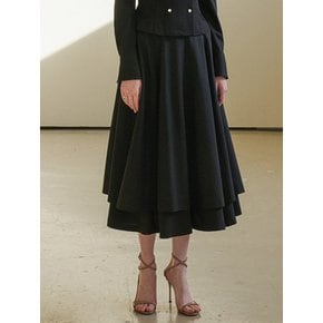 Volume Layered skirt