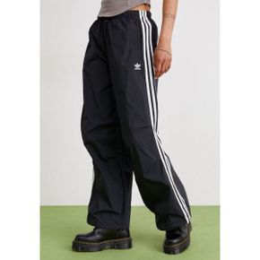 5058291 adidas 3-STRIPES WOVEN PARACHUTE - Tracksuit bottoms black