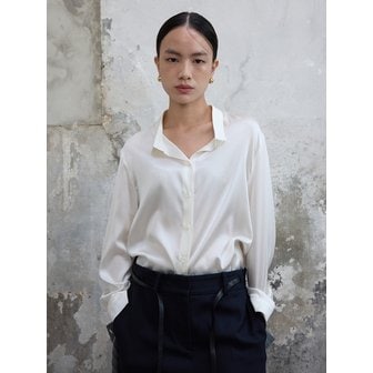 분닥세인츠 Vintage Collar Silk Shirt White