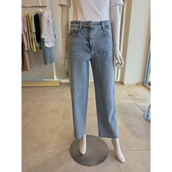 [여주점] [더 아이잗] 여성 백 밴딩 배기핏 데님 팬츠 (IS3A8SL011)