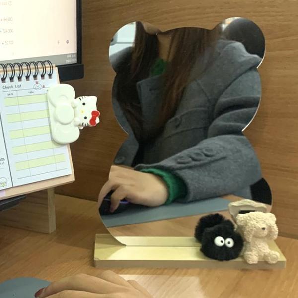 확대된 대표 노프레임 곰돌이 아크릴 탁상 거울(1)
