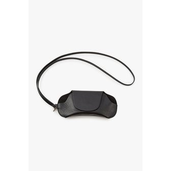 STUDIO TOMBOY 스트랩 아이웨어 레더 파우치 9106289001099