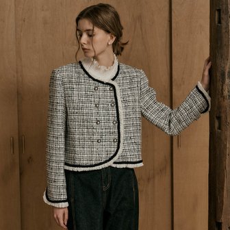 웬스데이딜라잇 WD_Elegance fur-edged tweed jacket