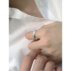 믐달 ruffle ring