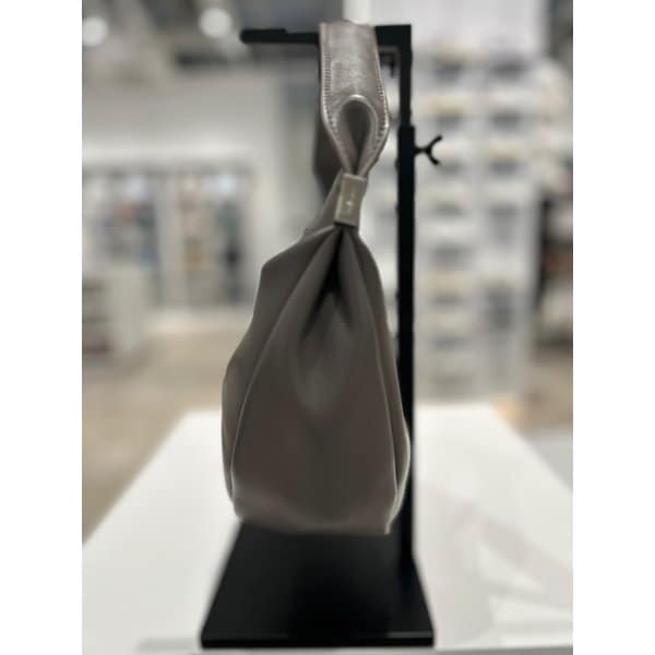 [부산점] [CK진] 핀치드 소프트 크레센트 미니 호보백 (4F3010G-NZ8)