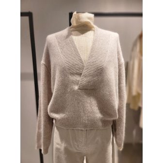 시슬리 [여주점] 라쿤 딥 브이넥 니트(SAKP57461)