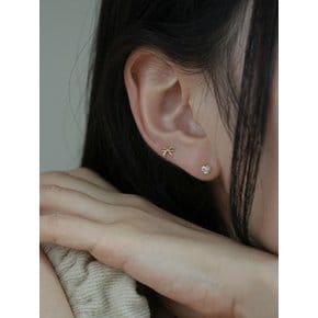 14k line ribbon piercing