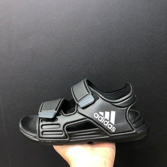 smarket ADIDAS GV7802 GV7802