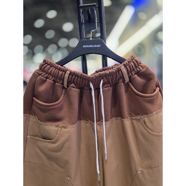 [시흥점] 공용 트윌하프  버뮤다핏 반바지브라운/JHZK81302BR