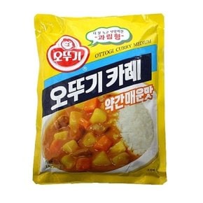 오뚜기카레(약간매운맛)1kg (W554760)