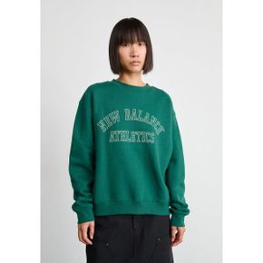 5142449 New Balance GRAPHIC CREW - Sweatshirt nightwatch green