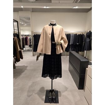 지고트 [파주점] 세트 울 캐시미어 케이프 코트 + 니트 배색 원피스 JRAA0CTC13,JRCA0OP502