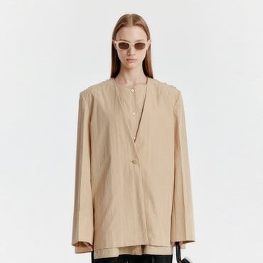 EENK YILLY Transformable Shirred Back Jacket - Beige