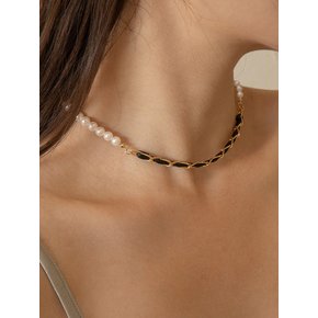 Point Half Pearl Necklace