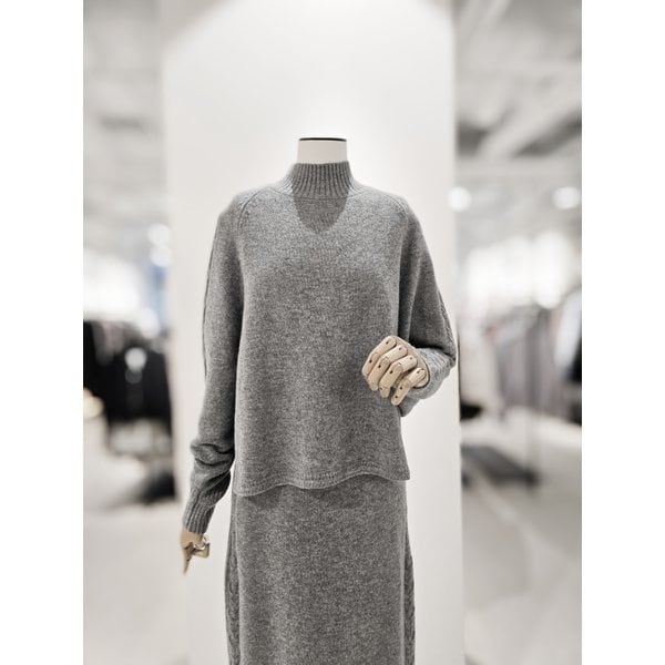 [파주점] [더아이잗컬렉션]울 하프넥 케이블 셋업 풀오버 니트 CRBA1PO701