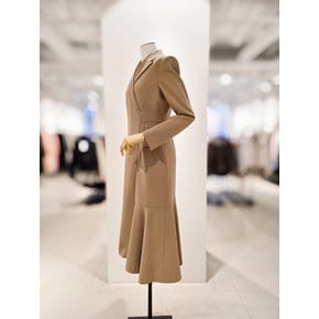 [파주점] [더아이잗컬렉션]피크드 라펠 테일러드 롱 원피스 CPCA0OP081