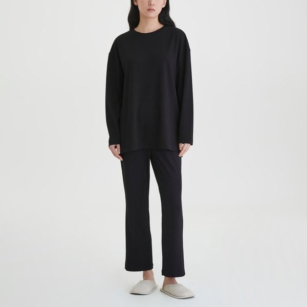 [SET] 여 소프트 라운지 티셔츠, 부츠컷 라운지 팬츠_블랙 J205101006099