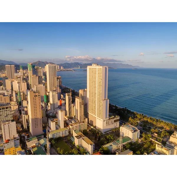 확대된 대표 https://media.eoding.com/media/travelagent/205/imagecontent/20240318_135759_969.jpg