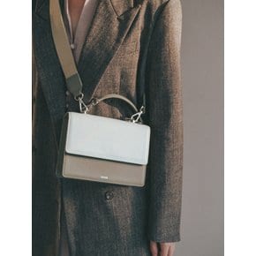 oblong bag (white olive)