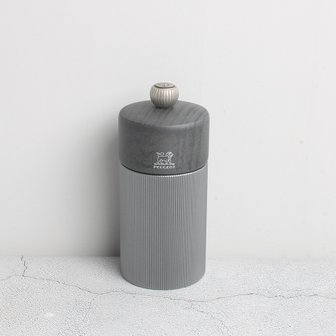 1. 푸조 라인 다크..