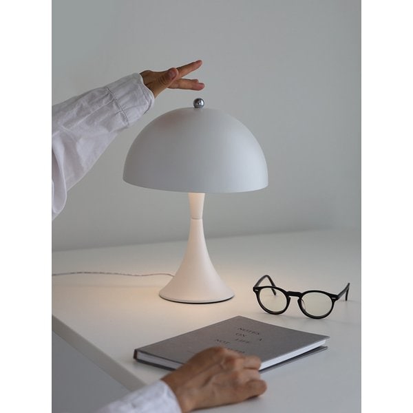 Mushroom 머쉬룸 포터블 터치형 테이블 램프 (밝기조절/색변환) Lamp 조명 무드등