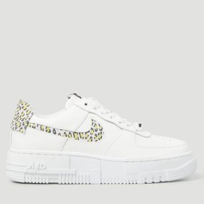 24 FW 나이키 Air Force 1 Pixel 에어포스 픽셀 스니커즈 DH9632 101