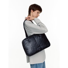 Trapezoid Pillow Shoulder Bag (dark navy)