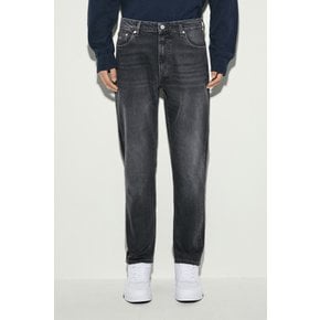 남성 레귤러 테이퍼드 블랙 데님 팬츠 T32E7NET42TMT1 TOMMY JEANS