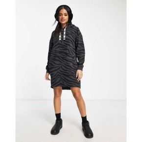 5095098 UGG Aderyn hoodie dress in black zebra