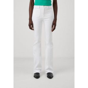 이스퀘어 4882239 Gap Tall 70S FLARE PATCH - Bootcut jeans optic white