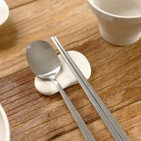피노 수저받침