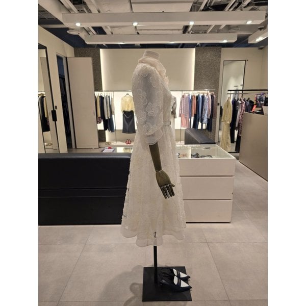 [파주점] 플라워 퍼프 프릴넥 플레어 원피스 JS4B0OP811