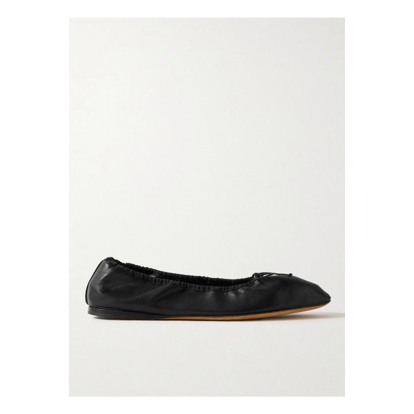 아워 가로그랭 트리밍 가죽 발레리나 플랫 슈즈 1647597339871843