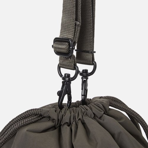 공용 바이사이드 드로우스트링 숄더백 C76PU7279357 7023443_4