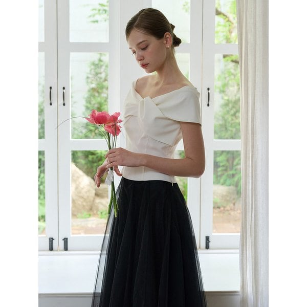 [SET] Liveah Off Shoulder Blouse + Reve Sha Skirt