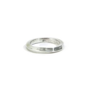 SEWN SWEN SILVER HAMMERED TWIST RING