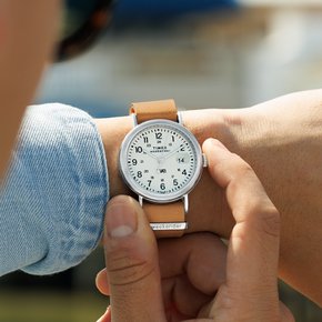 위켄더 유니섹스 가죽손목시계 37mm