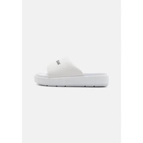 5075826 Jordan JORDAN SOPHIA SLIDE - Mules white/black/neutral grey