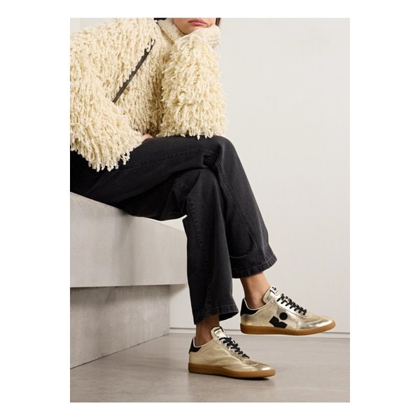 케이시 메탈릭 가죽 스니커즈 골드 1647597352697879