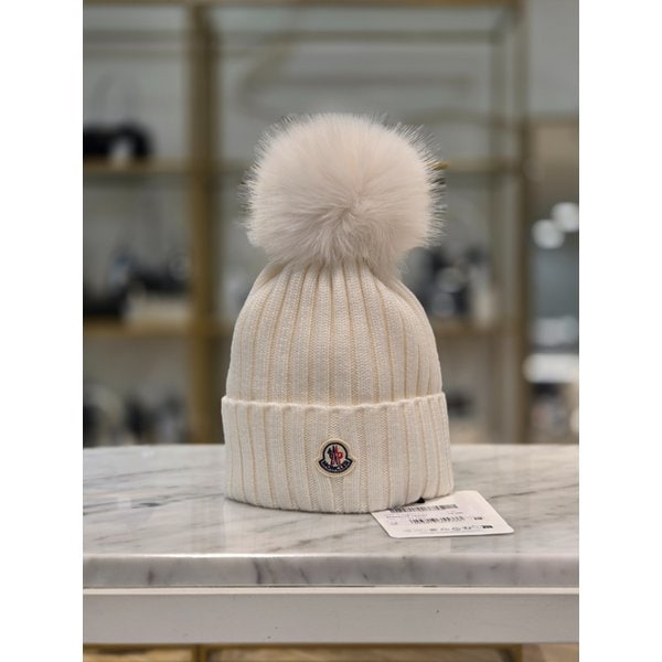 [시흥점] [몽클레어] 여성 폼폼 니비 3B00064-M1131-034