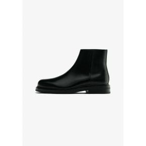 5267751 Massimo Dutti Classic ankle boots - black