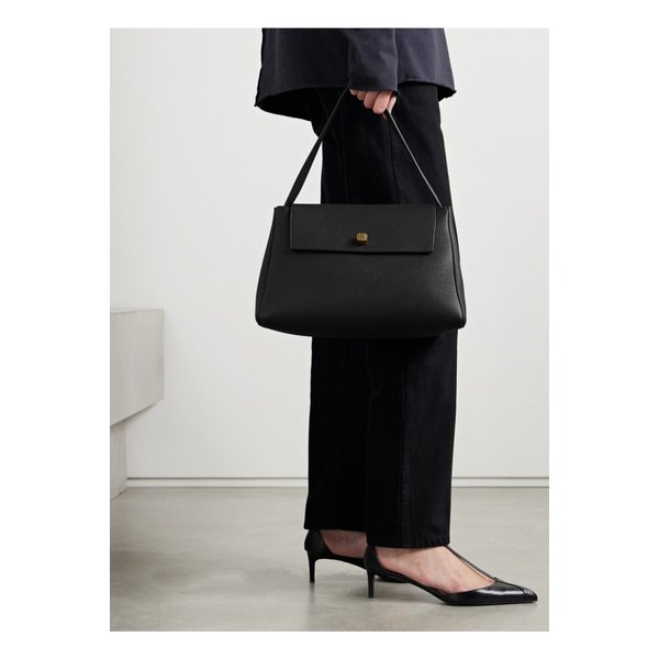 케이트 오드리 텍스처 가죽 숄더 백 블랙 1647597359318688