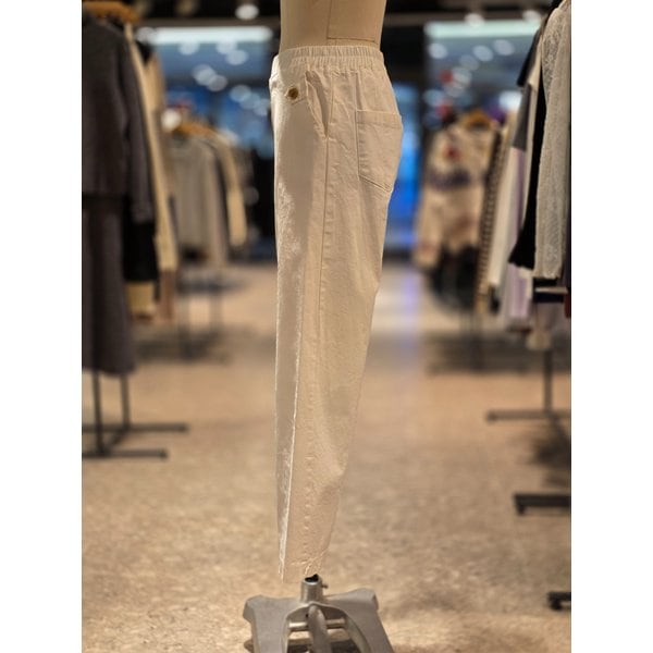 [파주점] 랩 단추 주머니 일자핏 밴딩 팬츠 AQ1WP343