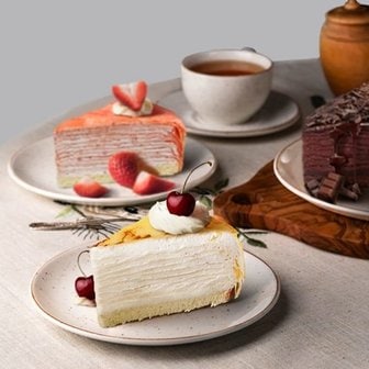 굿커머스 [스페로스페라] 초코 + 딸기 크레이프 케이크 700g